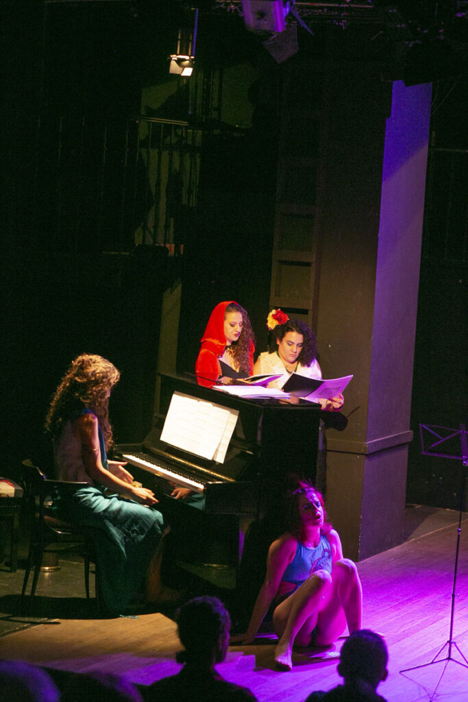 Euterpe, Satán, Casandra y Terpsícore