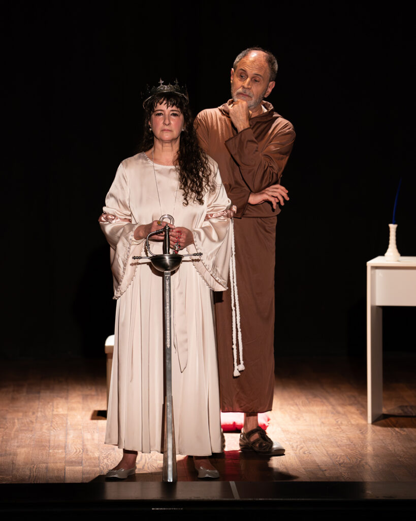 Cisneros y la Reina